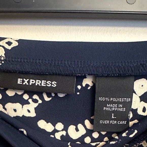 Express Navy Blue Floral Print Flounce Hem Skirt Size L - Picture 2 of 4